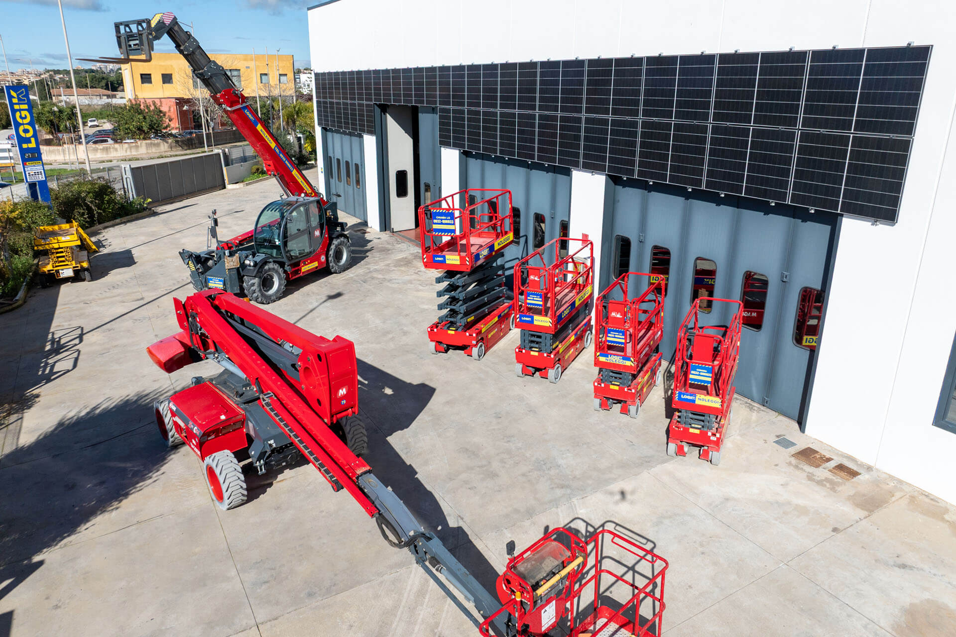 Carrelli elevatori - Logik Carrelli elevatori - Logik